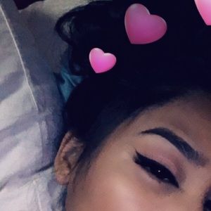 Meet your Posher, Deysi